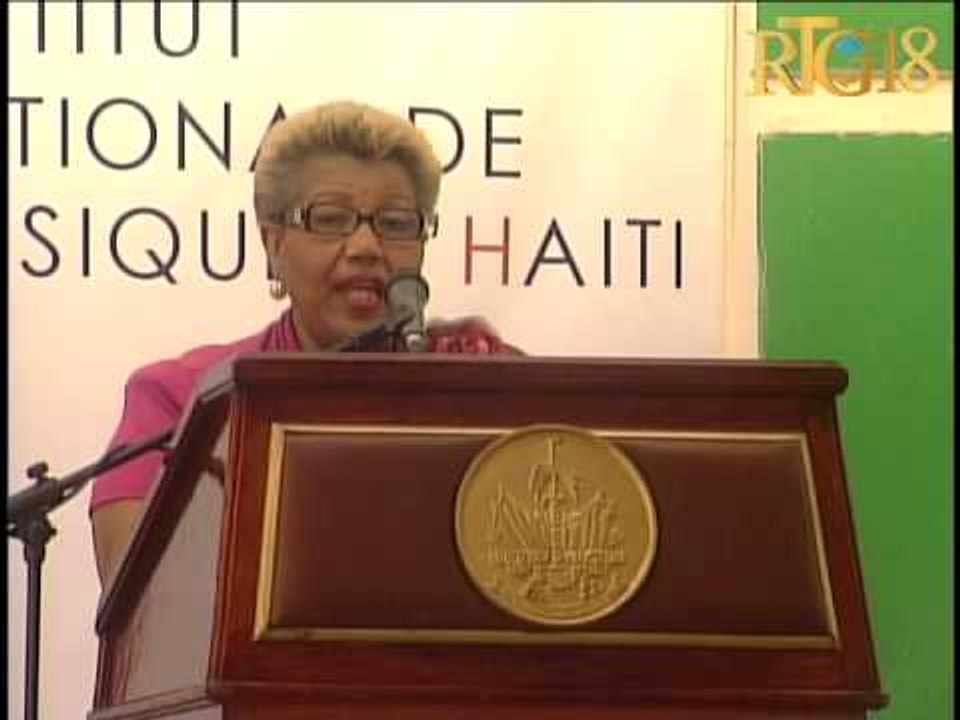 Institut National de Musique d'Haïti INAMUH prezante premye nwayo òkès enstiti a bay Prezidan Repibl