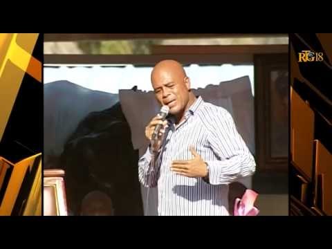 Président Martelly a inauguré deux (2) laboratoires informatiques à Cornillon.