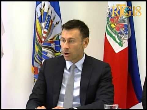 Anbasad Japon an Ayiti ak Reprezantan OEA siyen yon pwotokòl akò pou reyalizasyon pwojè modènizasyon