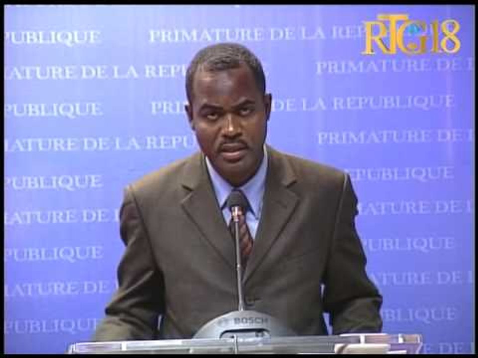 Pòt Pawòl Primati a Kedlaire Augustin reafime volonte Gouvènman an pou pèmèt laprès fè travay li kòm