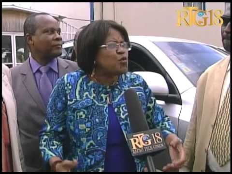 Minis Ekonomi ak Finans lan depoze pwojè lwa finans lan devan chanm Depite a