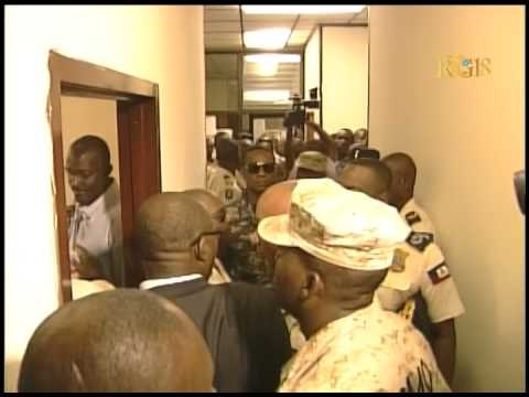 Présentation ce jeudi 4 séptembre au cabinet d'instruction du dirécteur gnl. de la PNH Godson Orélus