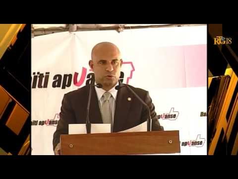 Pose de la première pierre de construction de la Douane de l'Aéroport Toussaint Louverture.