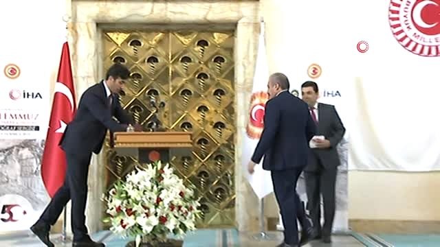 TBMM Başkanı Şentop, İhlas Haber Ajansı'nın açtığı 15 Temmuz Hain Darbe Girişimi sergisinde...