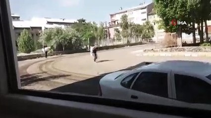 Hırsızlar çuvallarla eski hastaneyi yağmaladı...Hırsızlık anları kamerada