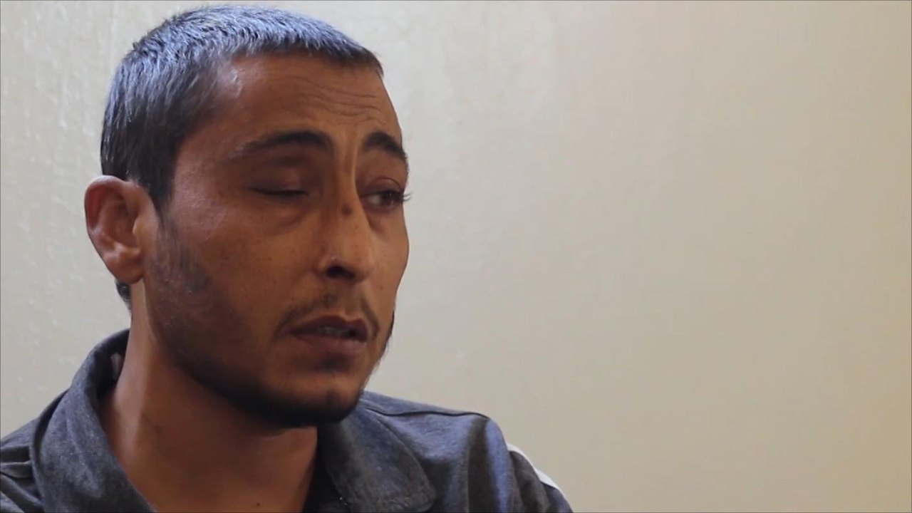 الشبكة السورية: مقتل آلاف المعتقلين بالسجون تعذيبا