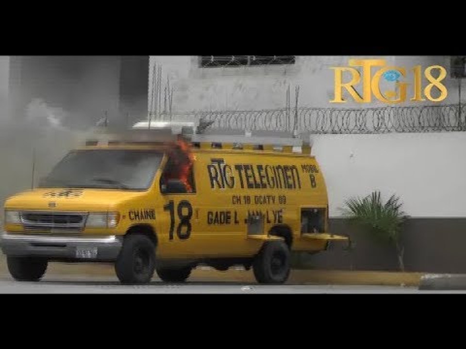 Radio Télé Ginen atake pa yon gwoup moun, yo mete dife ak kraze plizyè machinn enstitisyon an