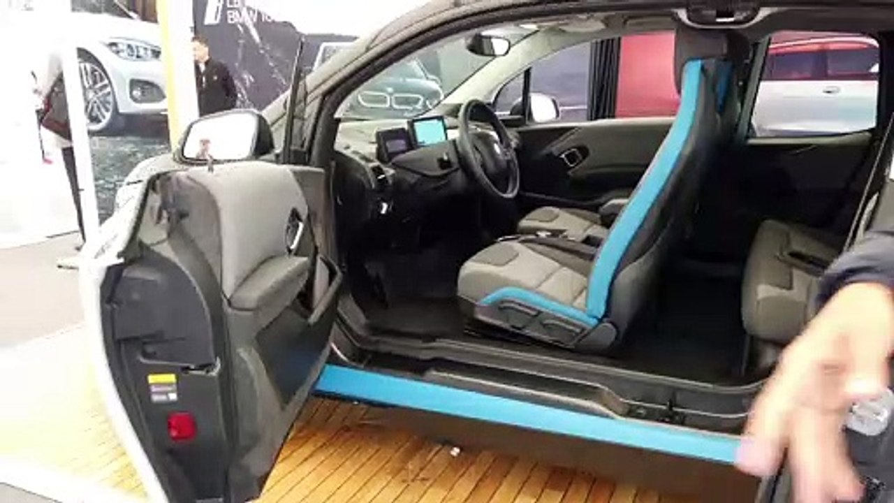 BMW I3 en direct du salon de Val d'Isere