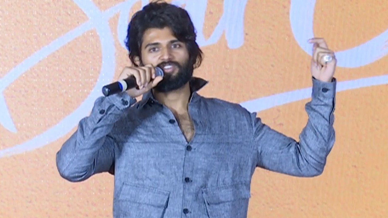 Dear Comrade Trailer Launch | Vijay Devarakonda | Rashmika Mandanna || Filmibeat Telugu