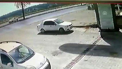 Manavgat'ta tur midibüsü devrildi: 16 yaralı