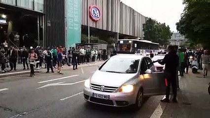 Scènes de liesse à Strasbourg après la qualification de l'Algérie en demi-finales de la CAN