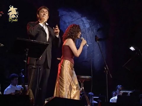 Μες στου Βοσπόρου τα στενά - Γιώργος Νταλάρας & Γλυκερία (2004)