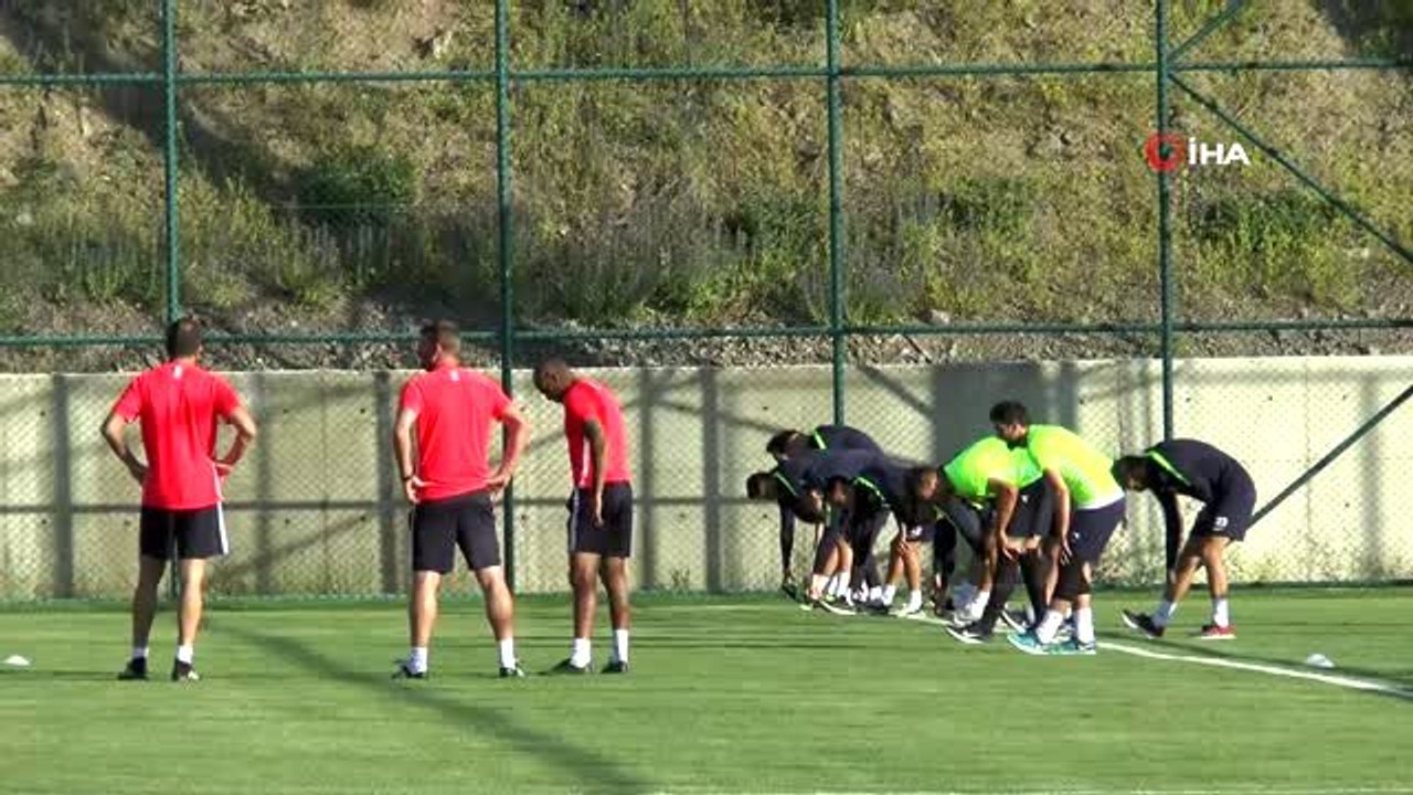 (Özel haber) Mehmet Altıparmak: "Hedefimiz şampiyon olup, Süper Lig'e geri dönmek"- Akhisarspor...
