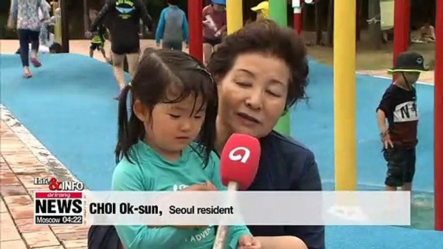 Seoul city offers free public water facilities this summer