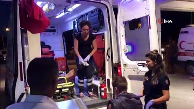 Kuşadası’nda boğulma tehlikesi geçiren iki genci kurtarmak için herkes seferber oldu