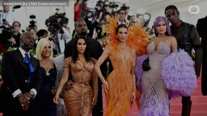 Alex Rodriguez Said Kylie Jenner Talked About Her Wealth At Met Gala, She Says It Never Happened