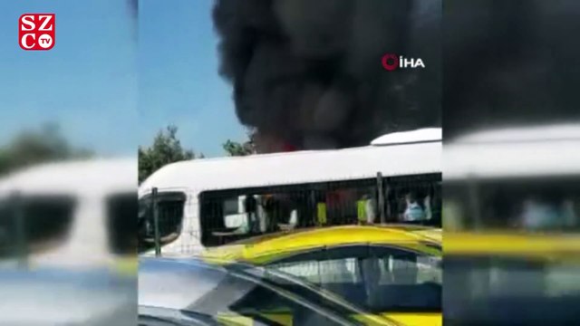 Parke yüklü kamyonet alev alev böyle yandı