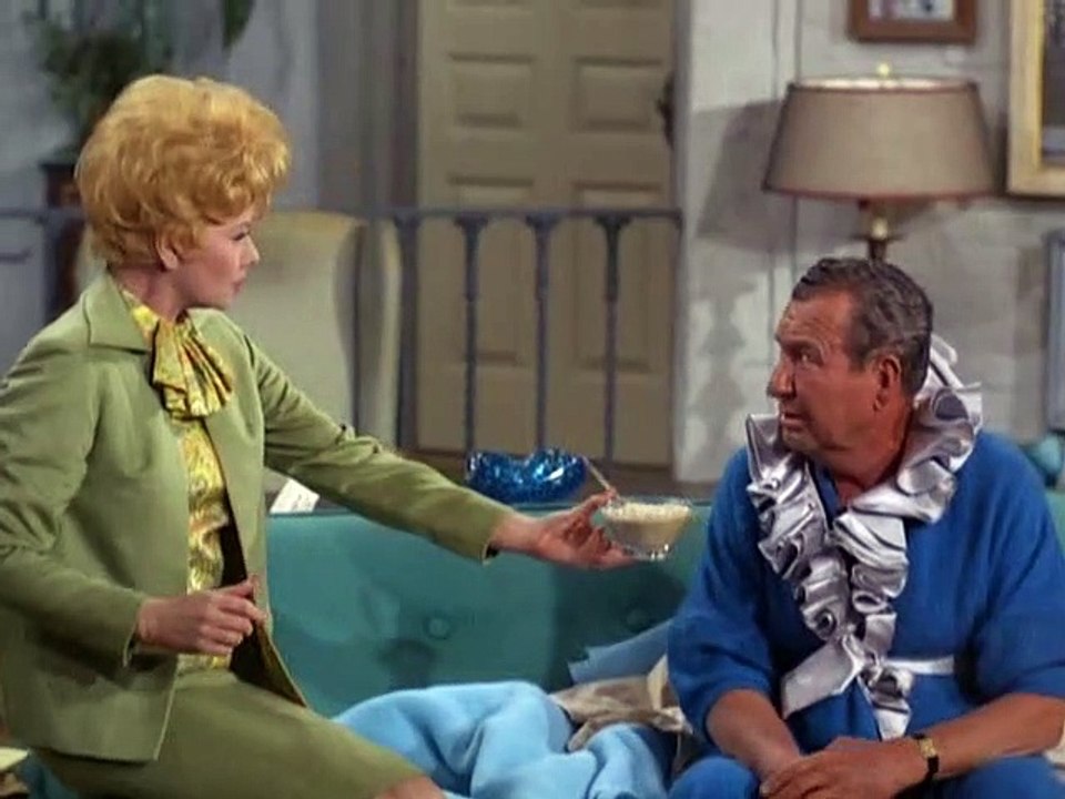 The Lucy Show: Lucy and Phil Harris