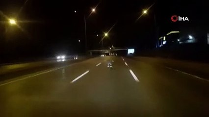 Kimliği bilinmeyen çılgın sürücü ölüme meydan okudu