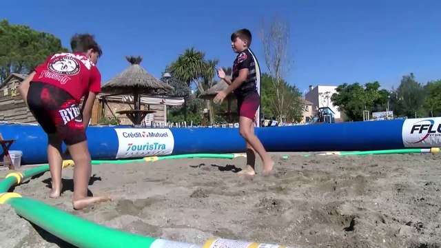 Venez tester la lutte sur le sable à Martigues Ferrières