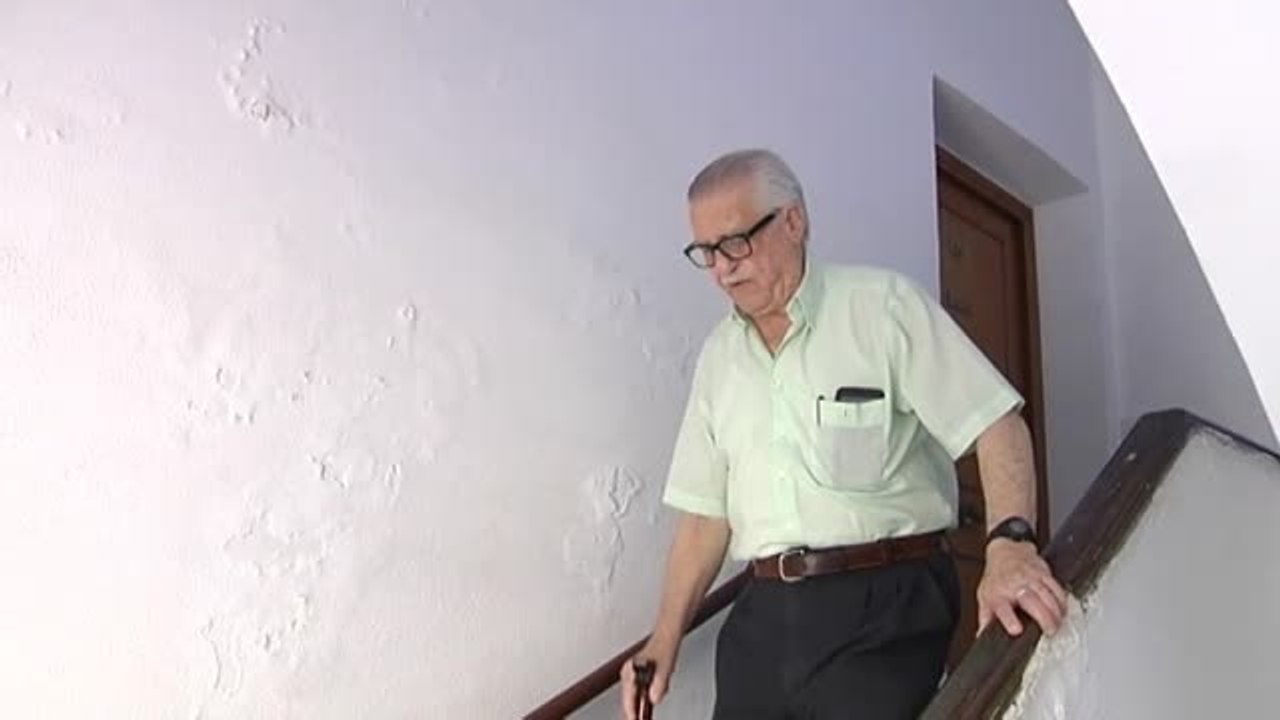 Familias de policías jubilados al borde del desahucio en Cádiz