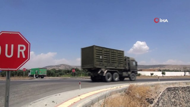 Suriye sınırına topçu bataryası ile mühimmat sevkiyatı yapıldı