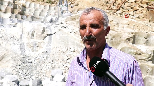 Ekmeğini taştan çıkarıyor...Son taş ustası Memişoğlu köstere taşı imalatını tek başına sürdürüyor