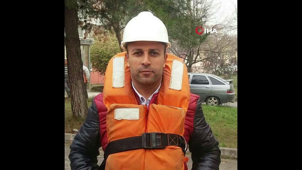 Eşine çiçekle yaklaşıp defalarca bıçaklamıştı...Savcı 22 yıl hapsini istedi