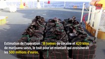 L'impressionnant assaut des gardes-côtes contre un sous-marin rempli de cocaïne