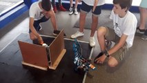 Test des robots des élèves du collège Jacques Monod de Laval avant la RoboRAVE International