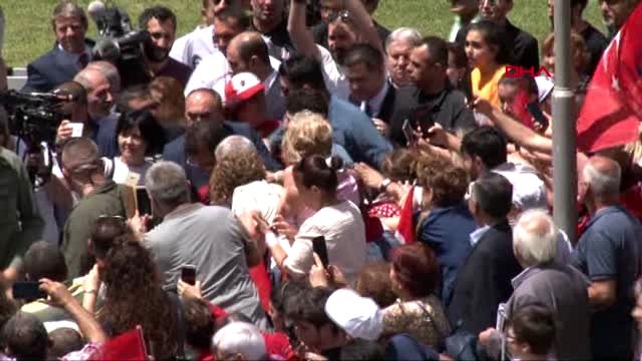 Kılıçdaroğlu, İmamoğlu ve CHP'li İstanbul İlçe Belediye Başkanları, Meclis Üyeleri ile görüştü