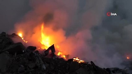 Antalya'da atık malzeme yangını