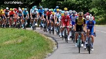 La explosividad de Dylan Groenewegem se impone en el Tour de Francia
