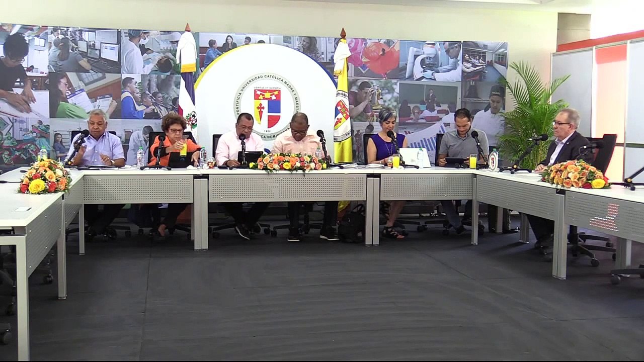 Euri Cabral: "Hay esperanzas de un pacto entre Danilo y Leonel. Dios los ilumine “.