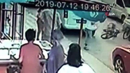 Ankara'da feci kaza...Bisikletli çocuğa araba böyle çarptı