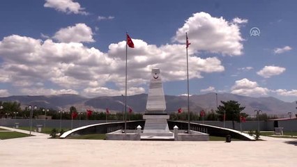 15 Temmuz Demokrasi ve Milli Birlik Günü - Şehitlik ziyareti