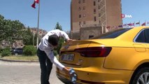 Mardinli taksici, şehit yakınlarını ücretsiz taşıyor