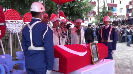 Hakkari şehidi gözyaşlarıyla son yolculuğuna uğurlandı
