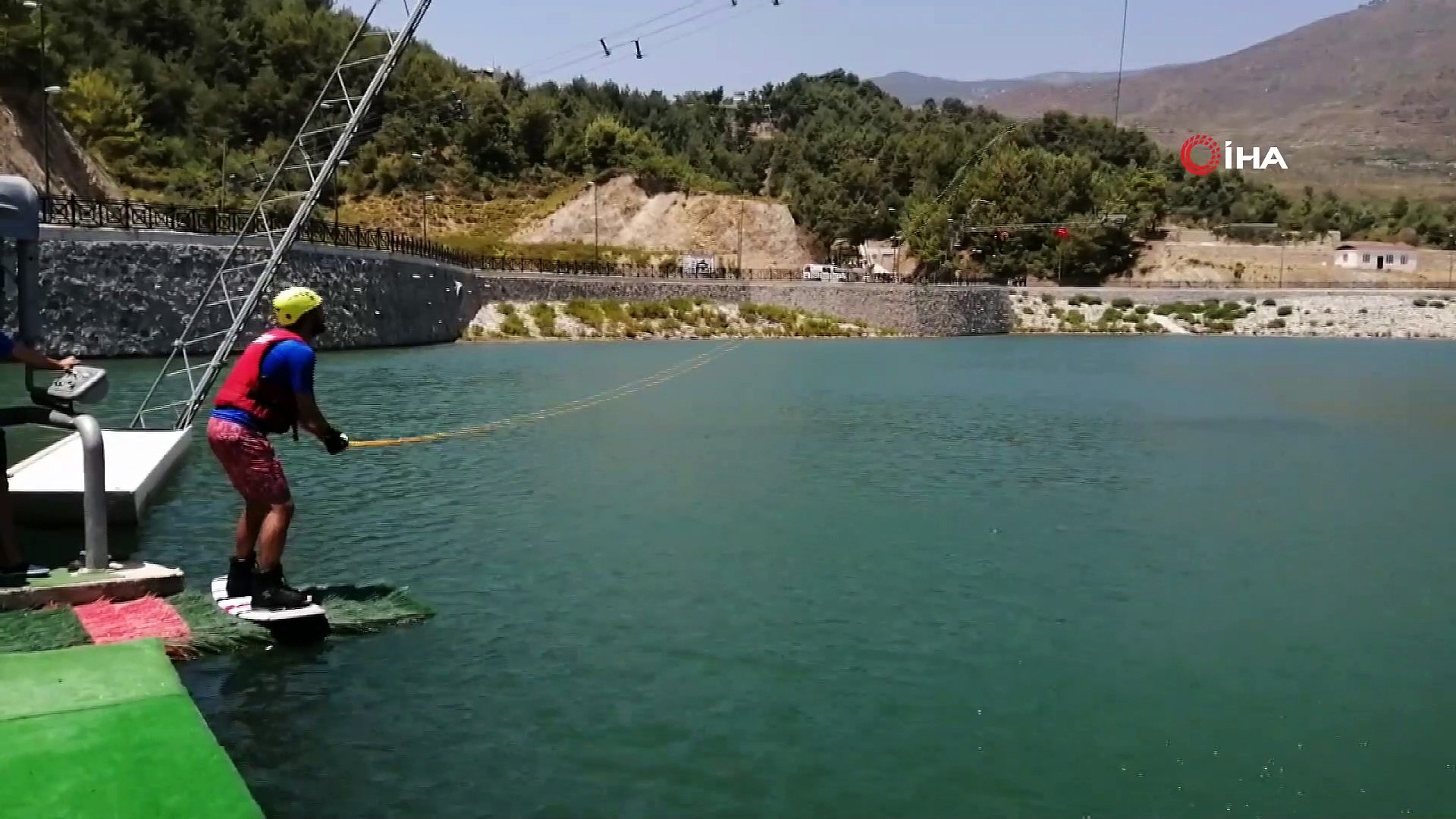 yeter danışman kâbus  Karlısu Göleti'nde su kayağı keyfi - Dailymotion Video
