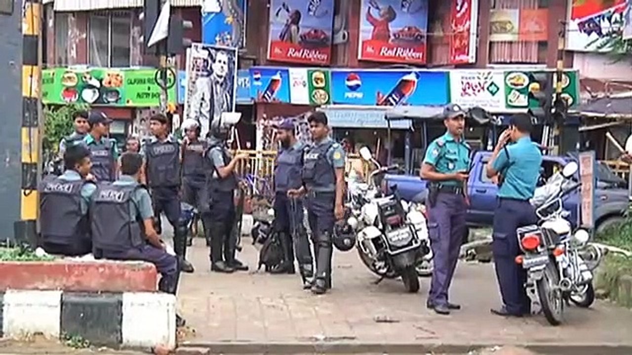 Breaking: ধিক্কার- রিফাত মিন্নিকে পাঠাতো কলেজে আর মিন্নি যেত নয়নের বাড়িতে..নিরাপত্তার চাদরে ঢাকা বরগুনা