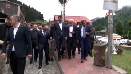Bakan Kurum Ayder Yaylası'ndaki salıncak kirliliğine dikkat çekti