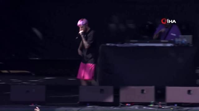 Kuşadası Gençlik Festivali 4 günde 200 bin genci ağırladı