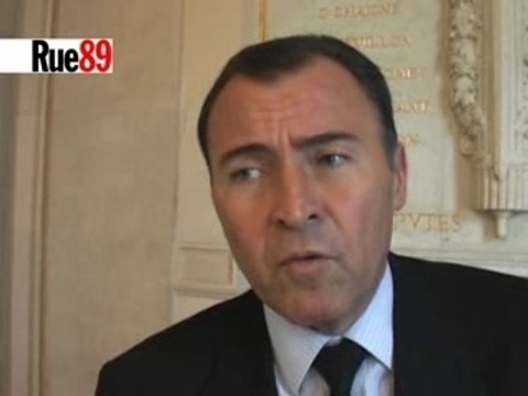 Le Président doit-il s'engager dans les municipales ?