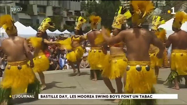 Le groupe de danse Moorea Swing Boy anime le 14 juillet à San Francisco