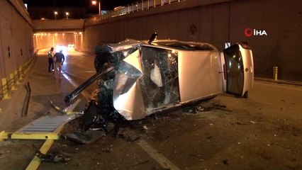 Otomobil alt geçide düştü: 3 yaralı