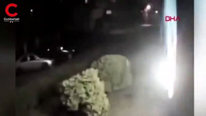 Televizyon kanalına yapılan bombalı saldırı kamerada