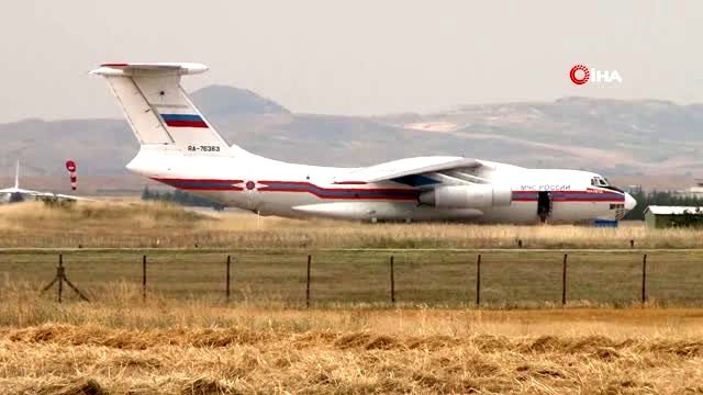 S-400'ler teslimatı için iniş yapan altıncı uçak geri dönüş için havalandı