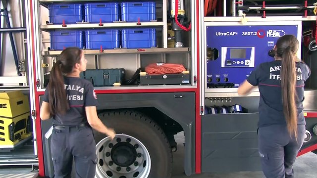 ‘Erkek mesleği’ diyenlere inat itfaiyeci oldular