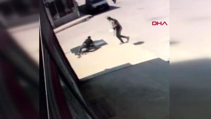 KONYA Kaldırımda yürürken, havalandırma menfezinin içine düştü