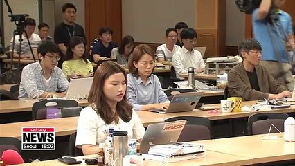 Moon says sorry for failing to keep campaign promise on minimum wage